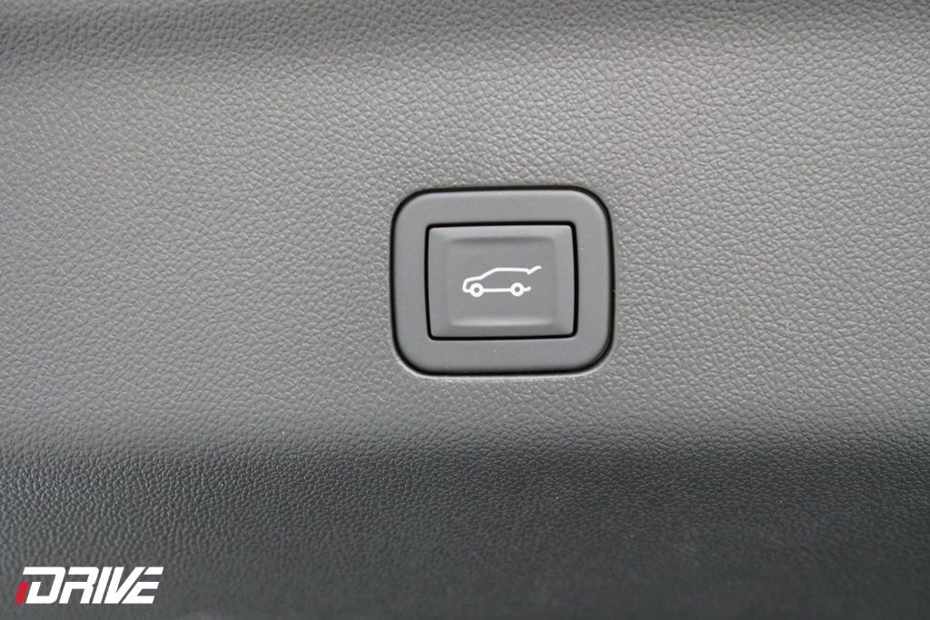 Used 2026 Cadillac Escalade Sport w/ Touring Package image 44