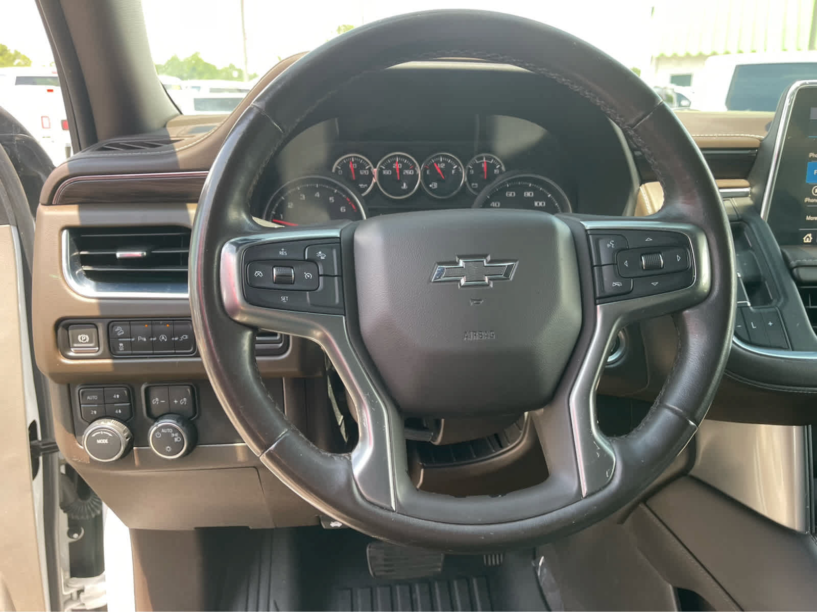 Used 2021 Chevrolet Tahoe Z71 AWD/4WD image 15