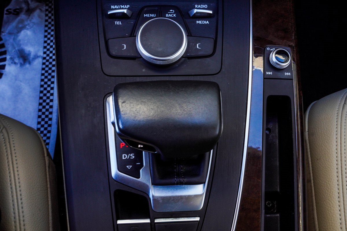 Used 2020 Audi Q5 2.0T Premium w/ Convenience Package image 21