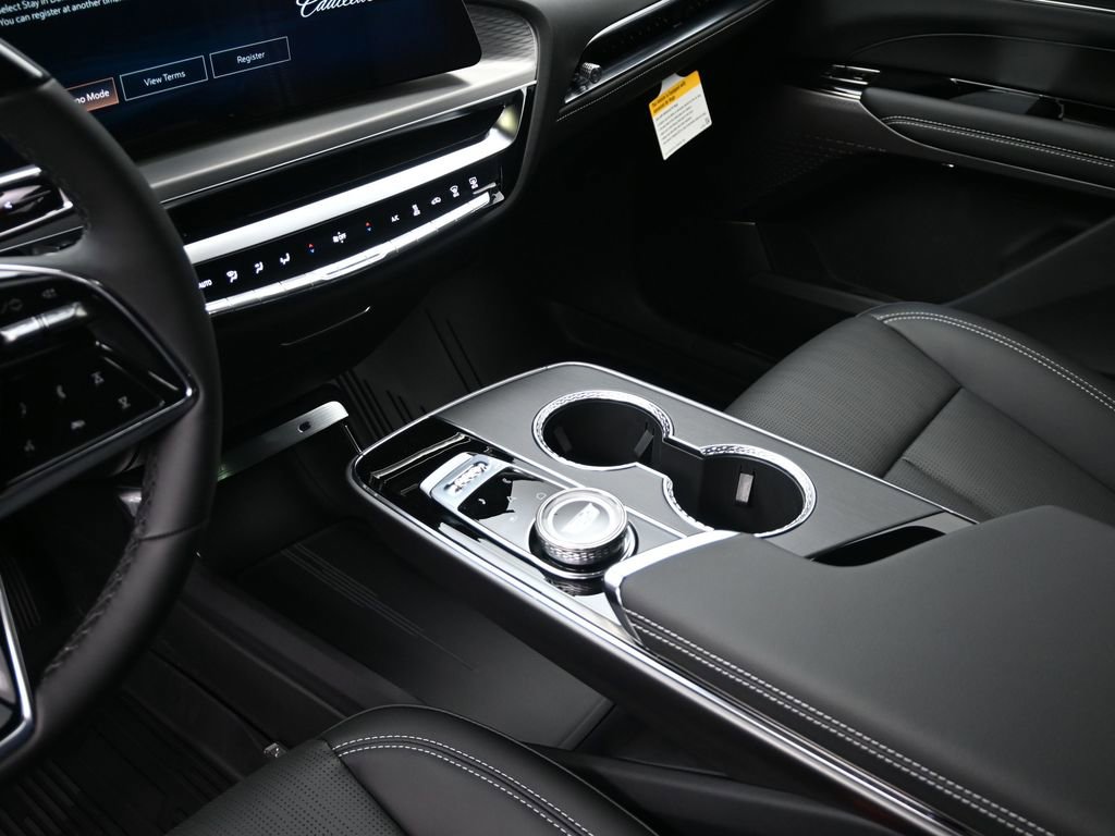 New 2026 Cadillac Lyriq Luxury image 11