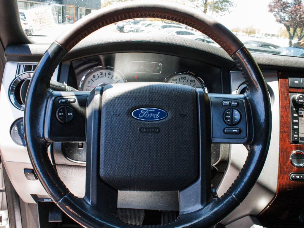 Used 2013 Ford Expedition EL King Ranch RWD image 12