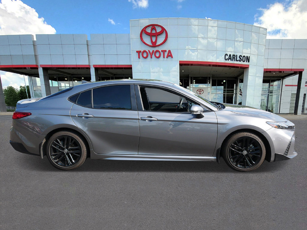 Used 2026 Toyota Camry SE FWD image 4