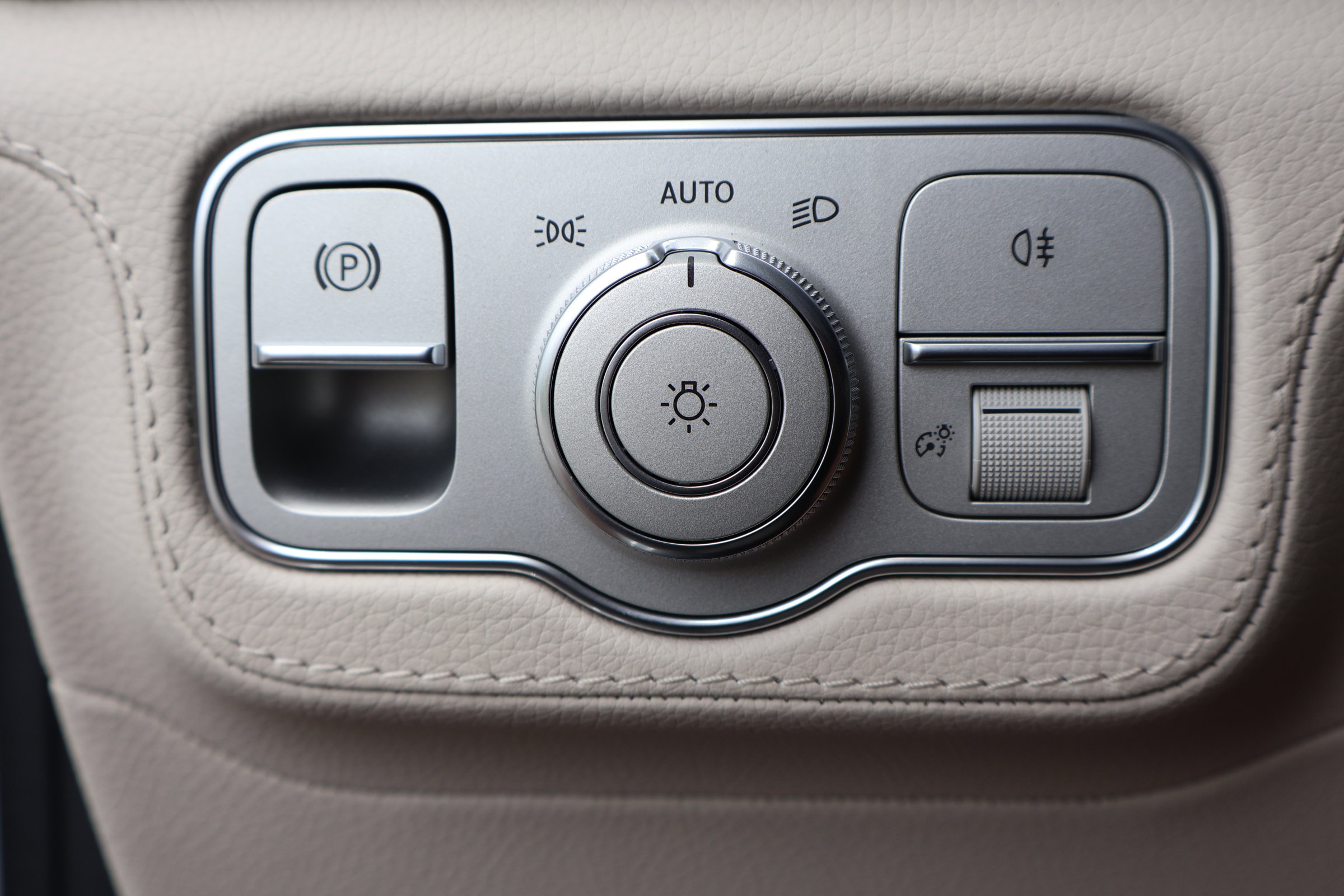 New 2026 Mercedes-Benz GLS 580 4MATIC image 28