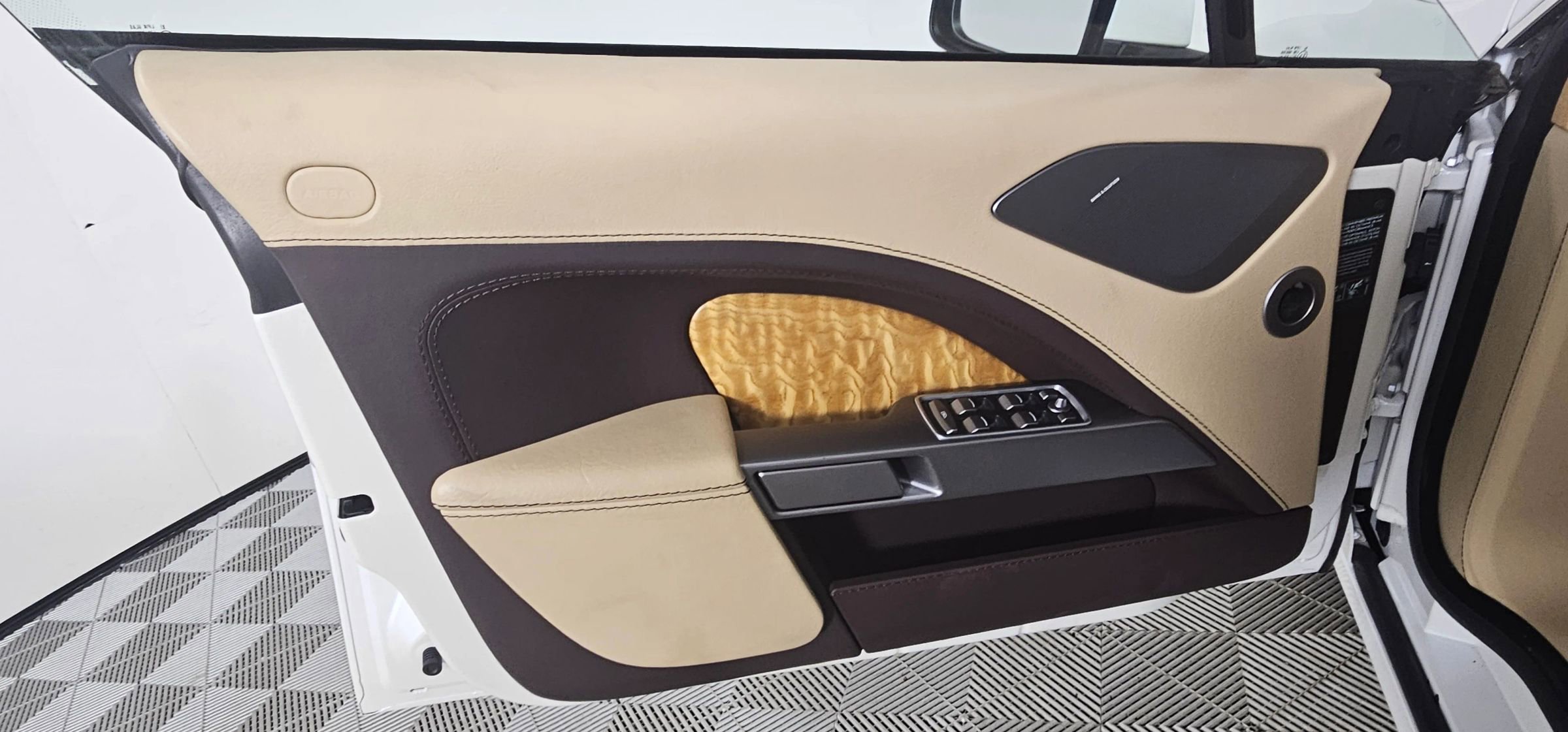 Used 2012 Aston Martin Rapide Sedan 4D image 11