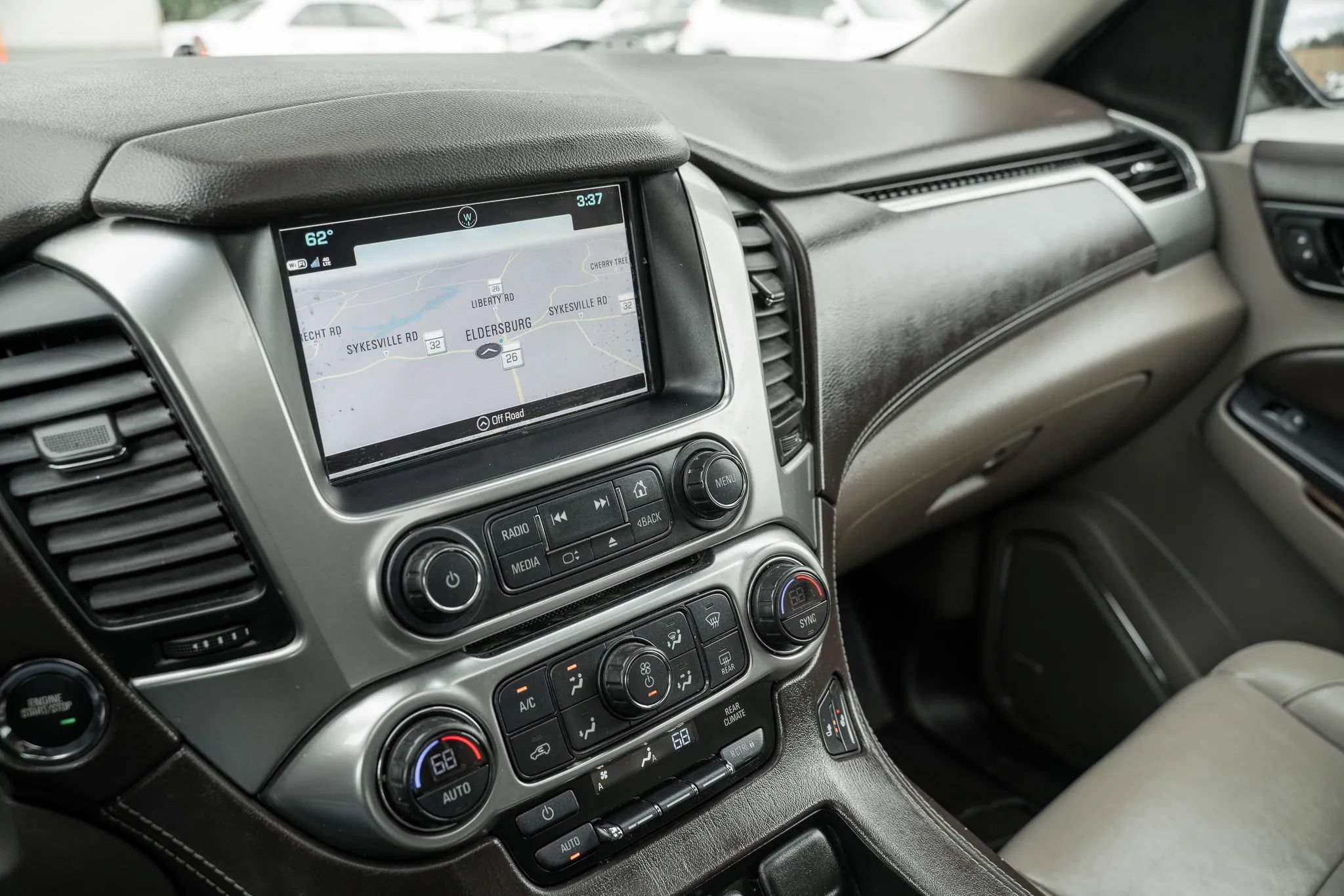 Used 2018 Chevrolet Tahoe LT AWD/4WD image 30