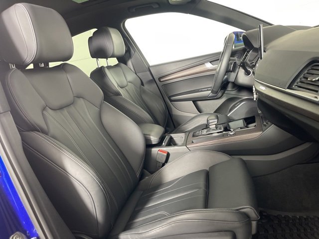 Used 2022 Audi Q5 2.0T Premium w/ Convenience Package image 13