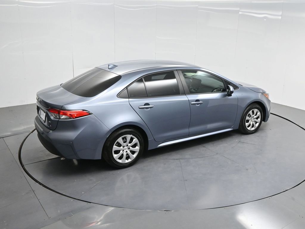 Used 2025 Toyota Corolla LE image 50