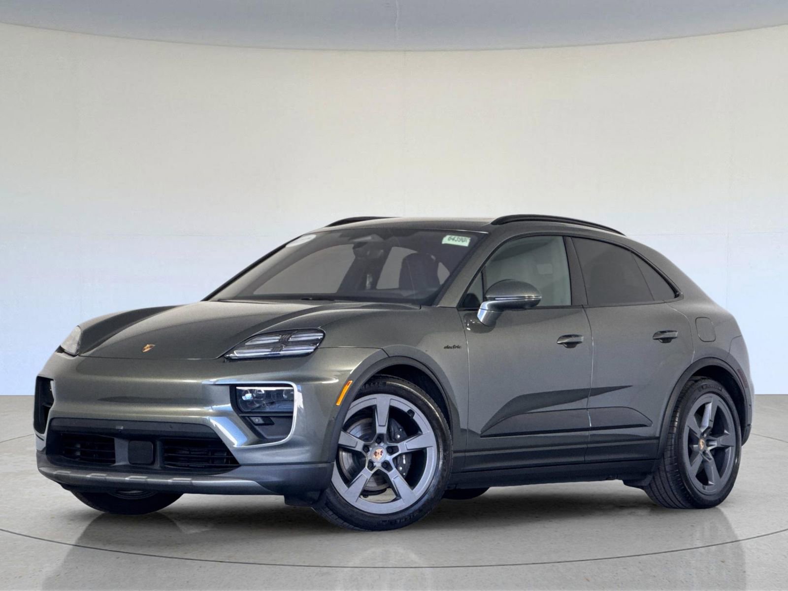 Used 2025 Porsche Macan 4 Electric video 1