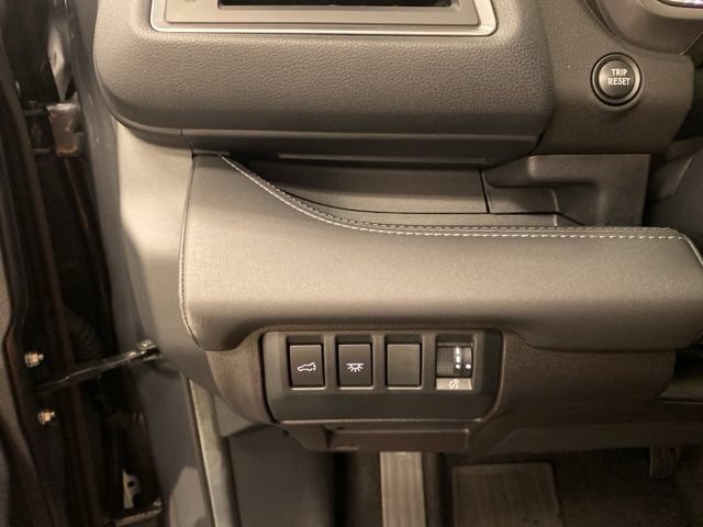 Used 2023 Subaru Ascent Limited w/ Technology Package AWD/4WD image 16