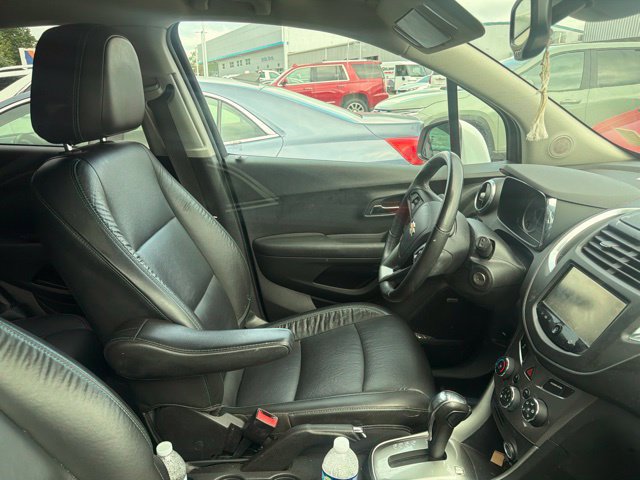 Used 2015 Chevrolet Trax LTZ AWD/4WD image 6