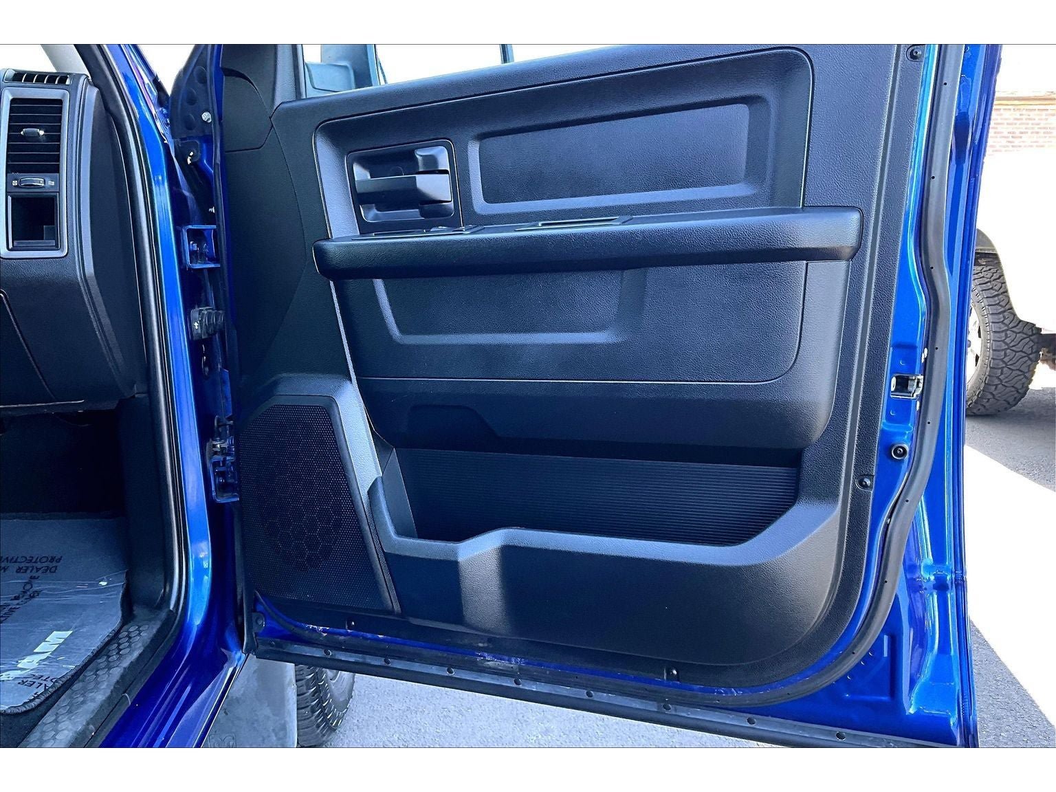 Used 2019 RAM 1500 Express w/ Wheel & Sound Group AWD/4WD image 19