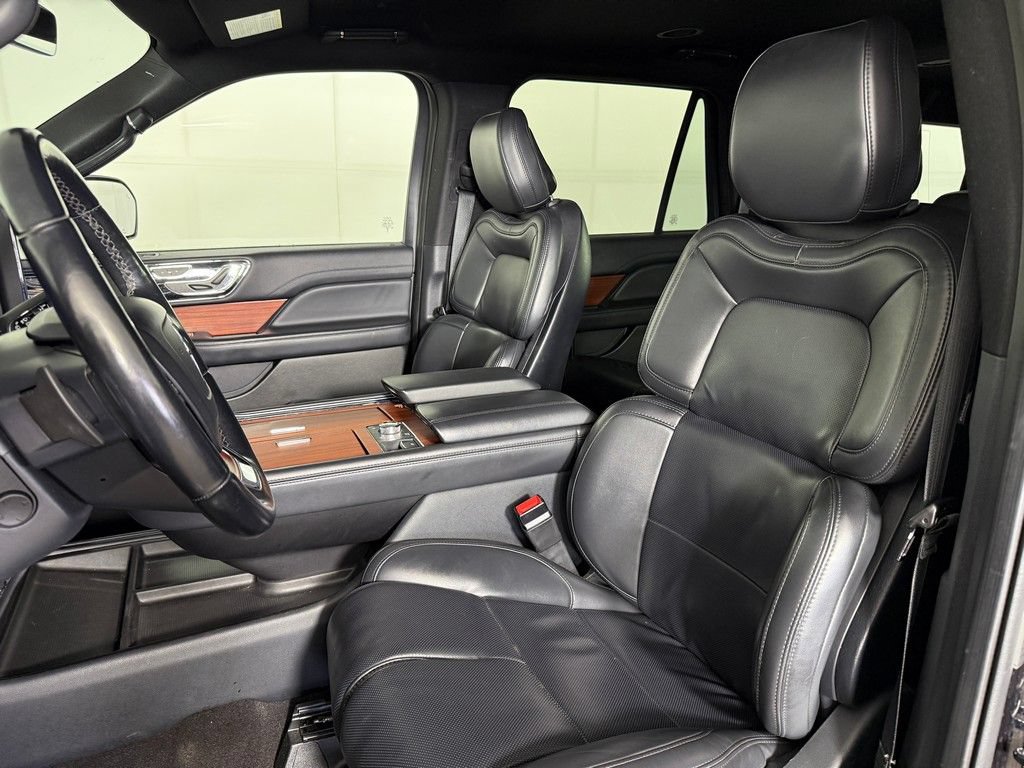 Used 2024 Lincoln Navigator L 4WD image 29