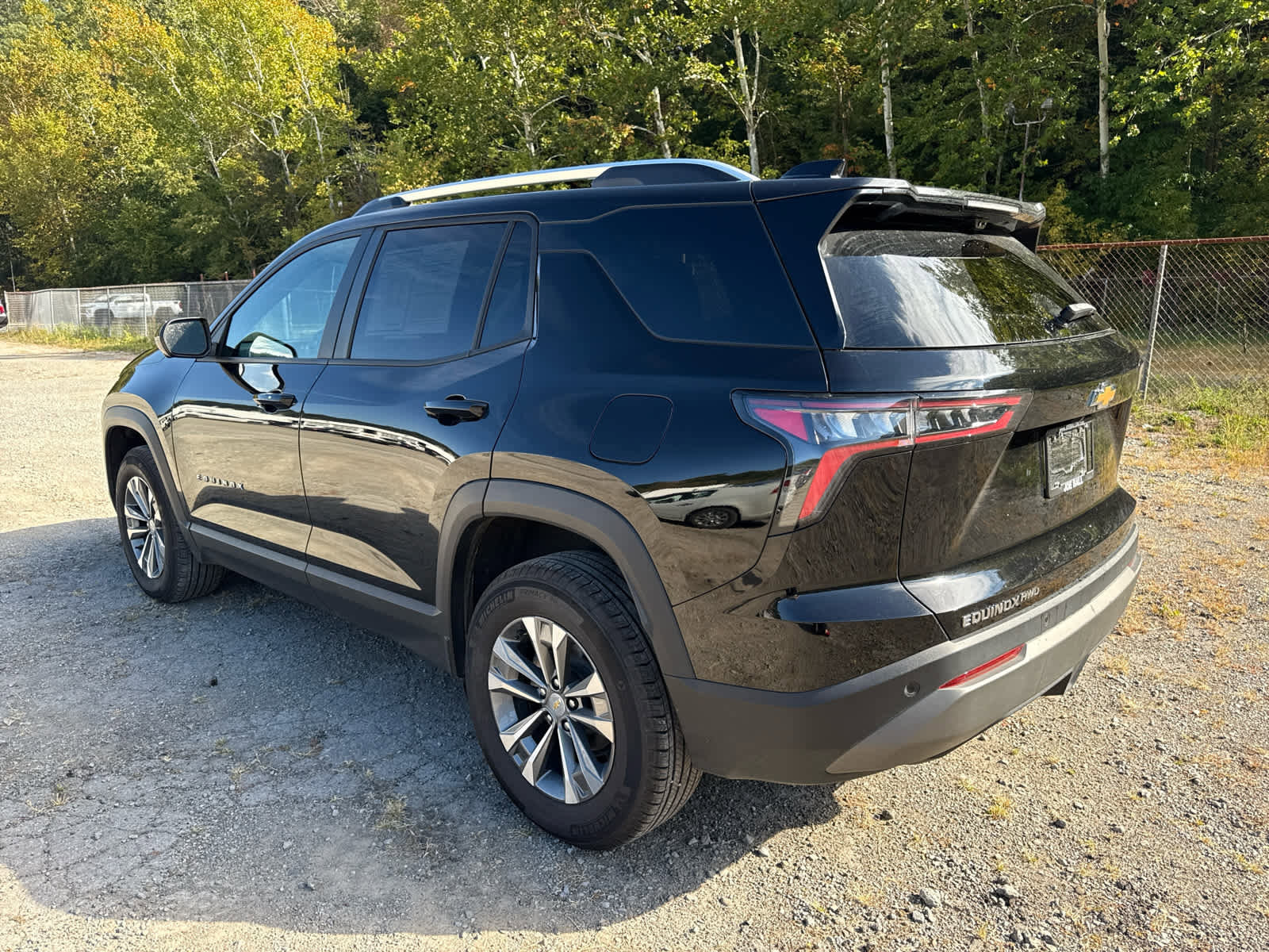 Used 2025 Chevrolet Equinox LT w/ Convenience Package II image 4