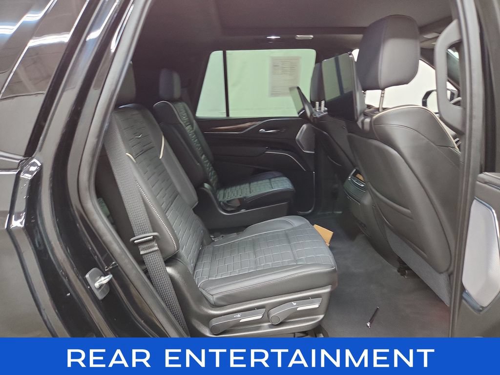 Used 2021 Cadillac Escalade Sport Platinum AWD/4WD image 11