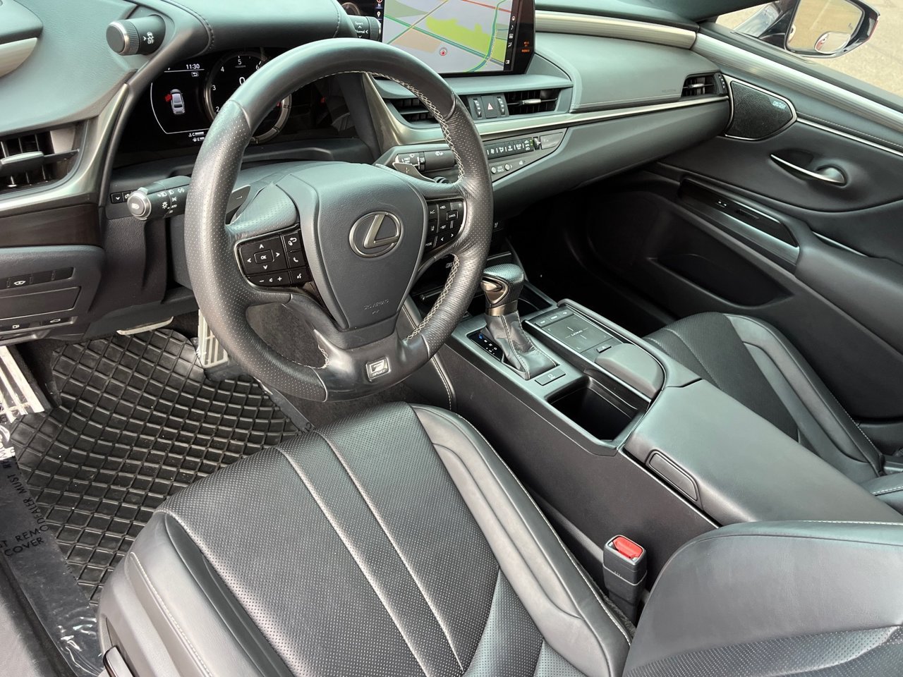 Used 2019 Lexus ES 350 F Sport w/ Accessory Package 2 FWD image 16