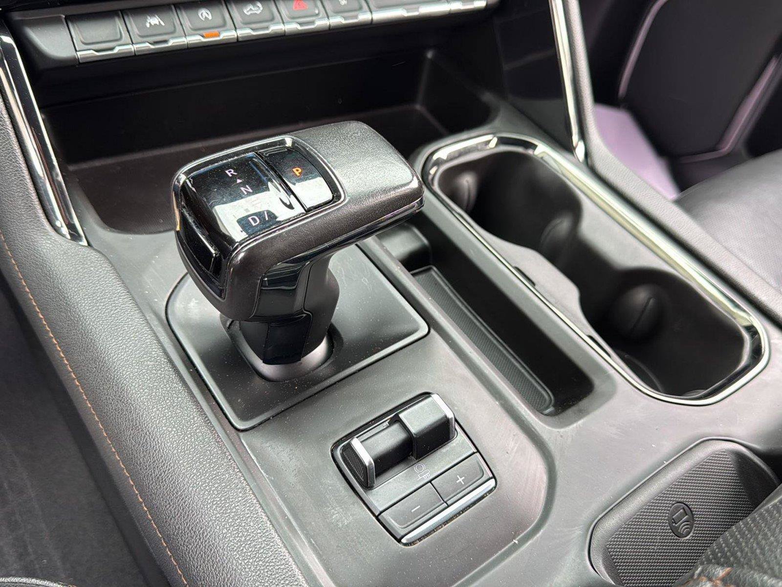 Used 2022 GMC Sierra 1500 AT4 AWD/4WD image 19
