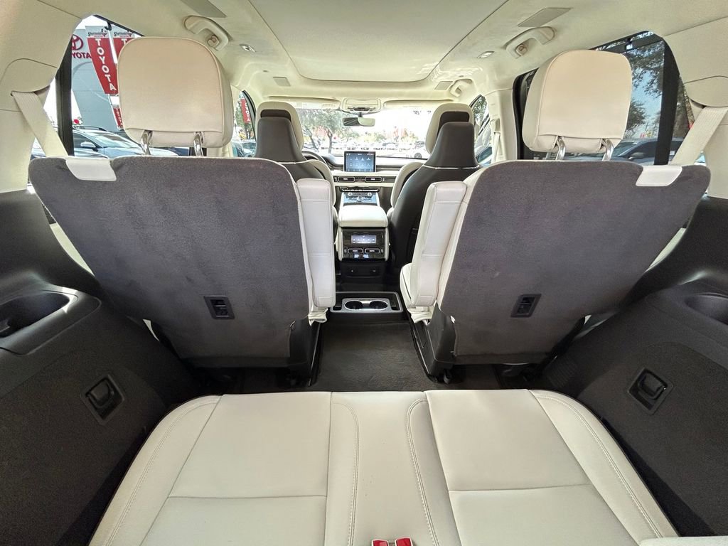 Used 2023 Lincoln Aviator Black Label image 11