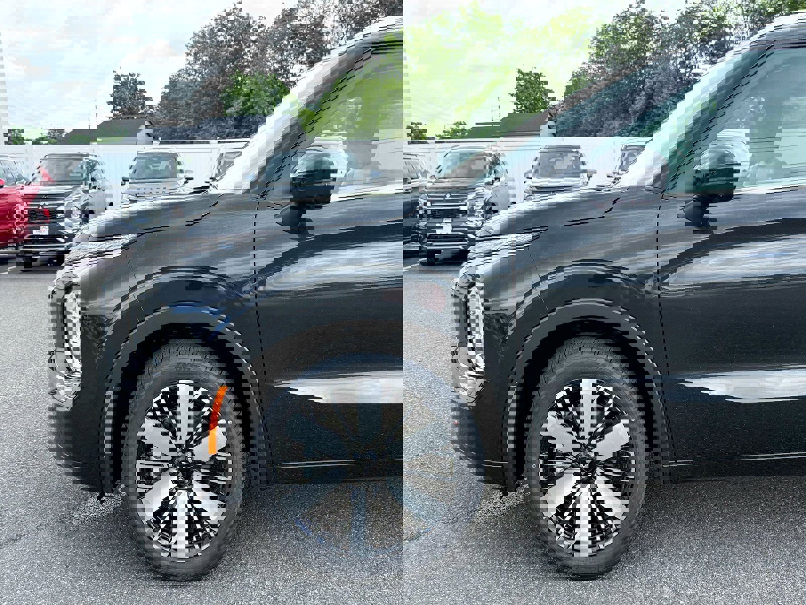 New 2025 Mitsubishi Outlander AWD image 17