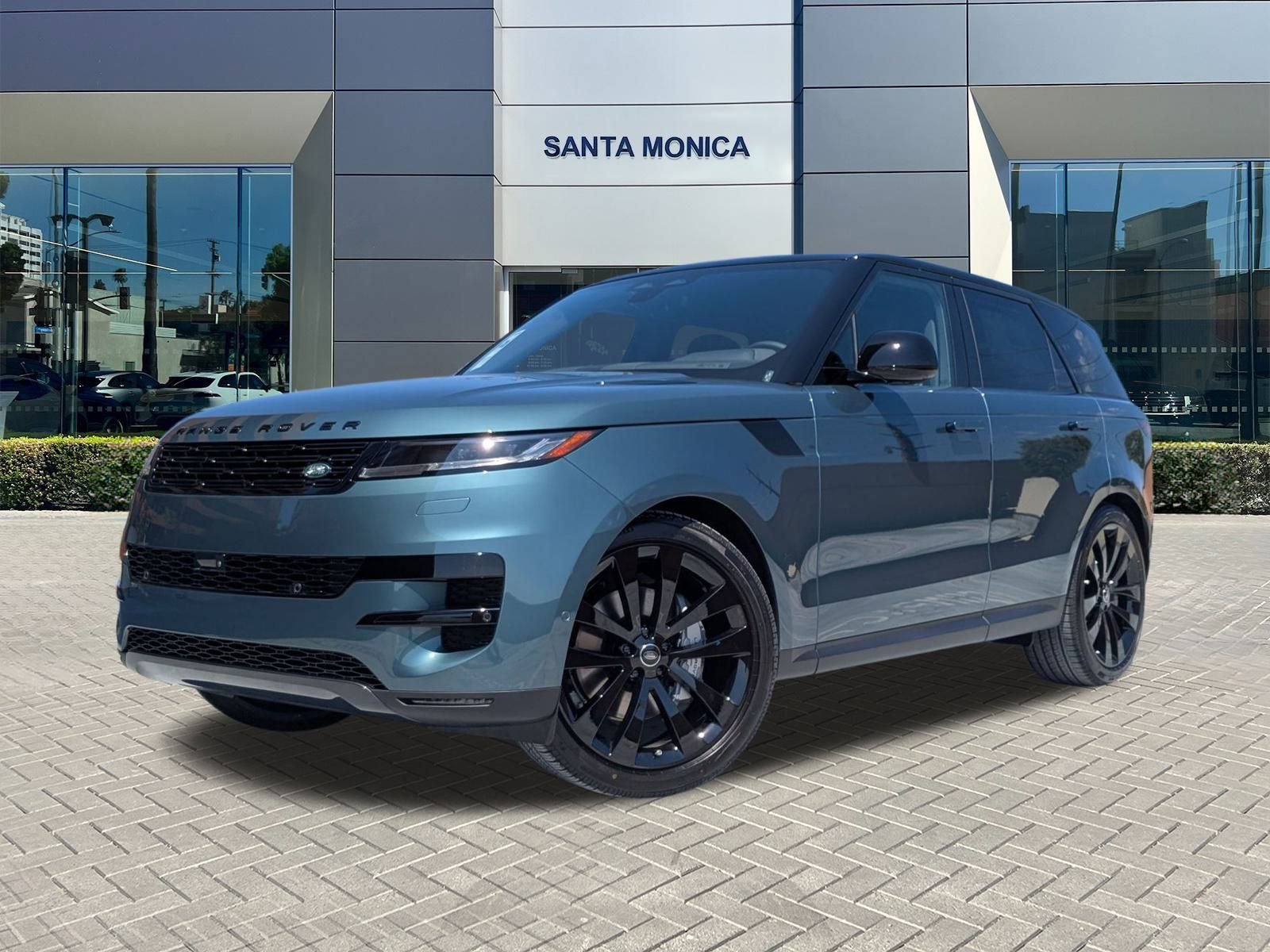 New 2025 Land Rover Range Rover Sport SE
