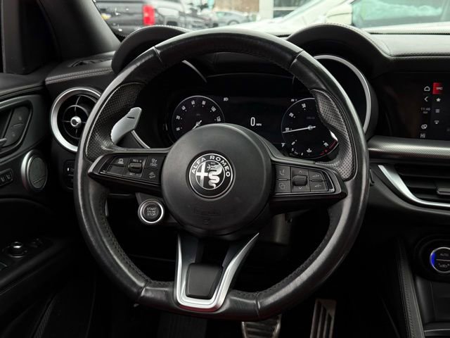 Used 2024 Alfa Romeo Stelvio Veloce image 9