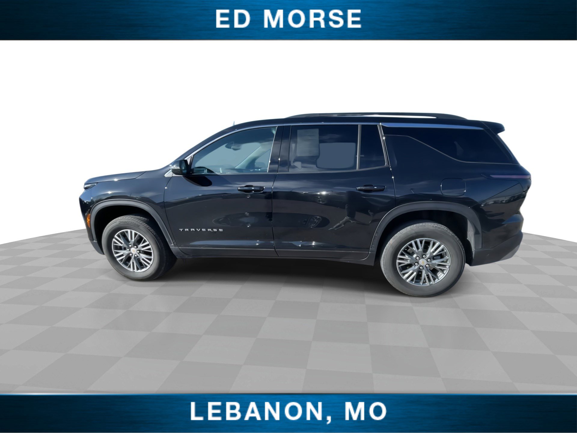 Used 2025 Chevrolet Traverse LT image 6