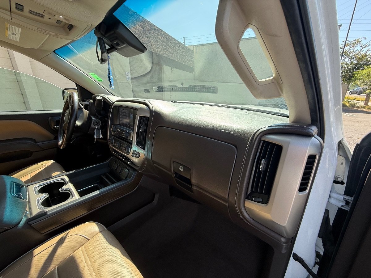 Used 2018 GMC Sierra 1500 Denali w/ Denali Ultimate Package AWD/4WD image 17