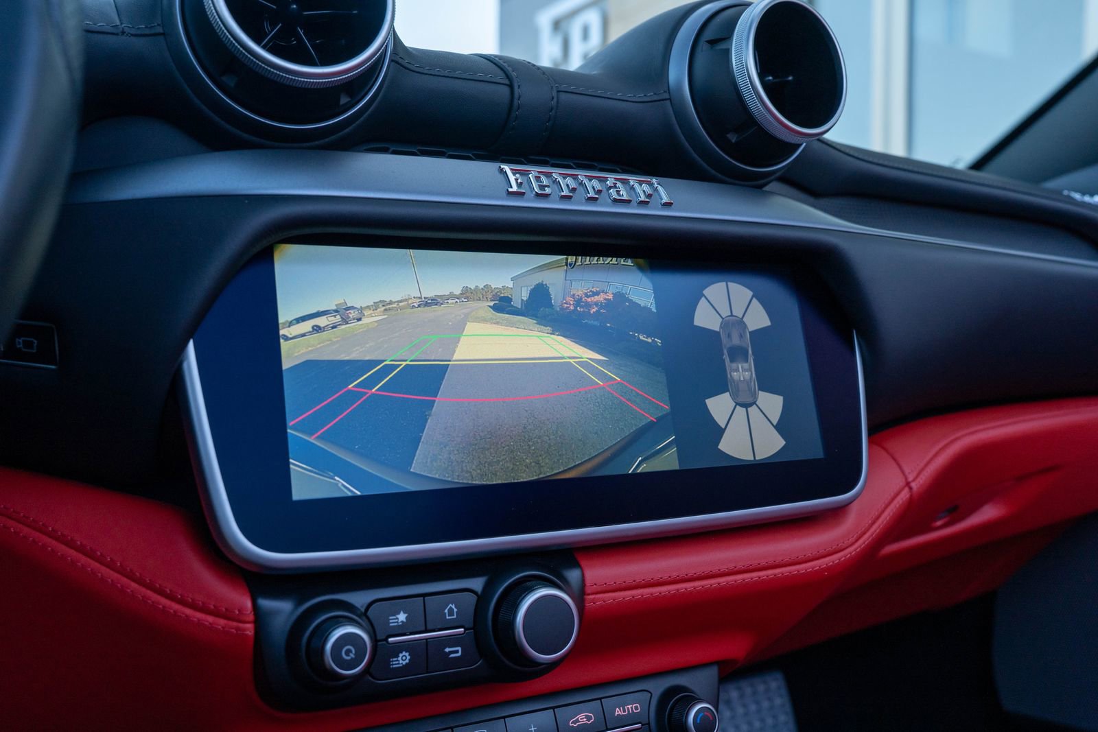 Certified 2019 Ferrari Portofino image 44