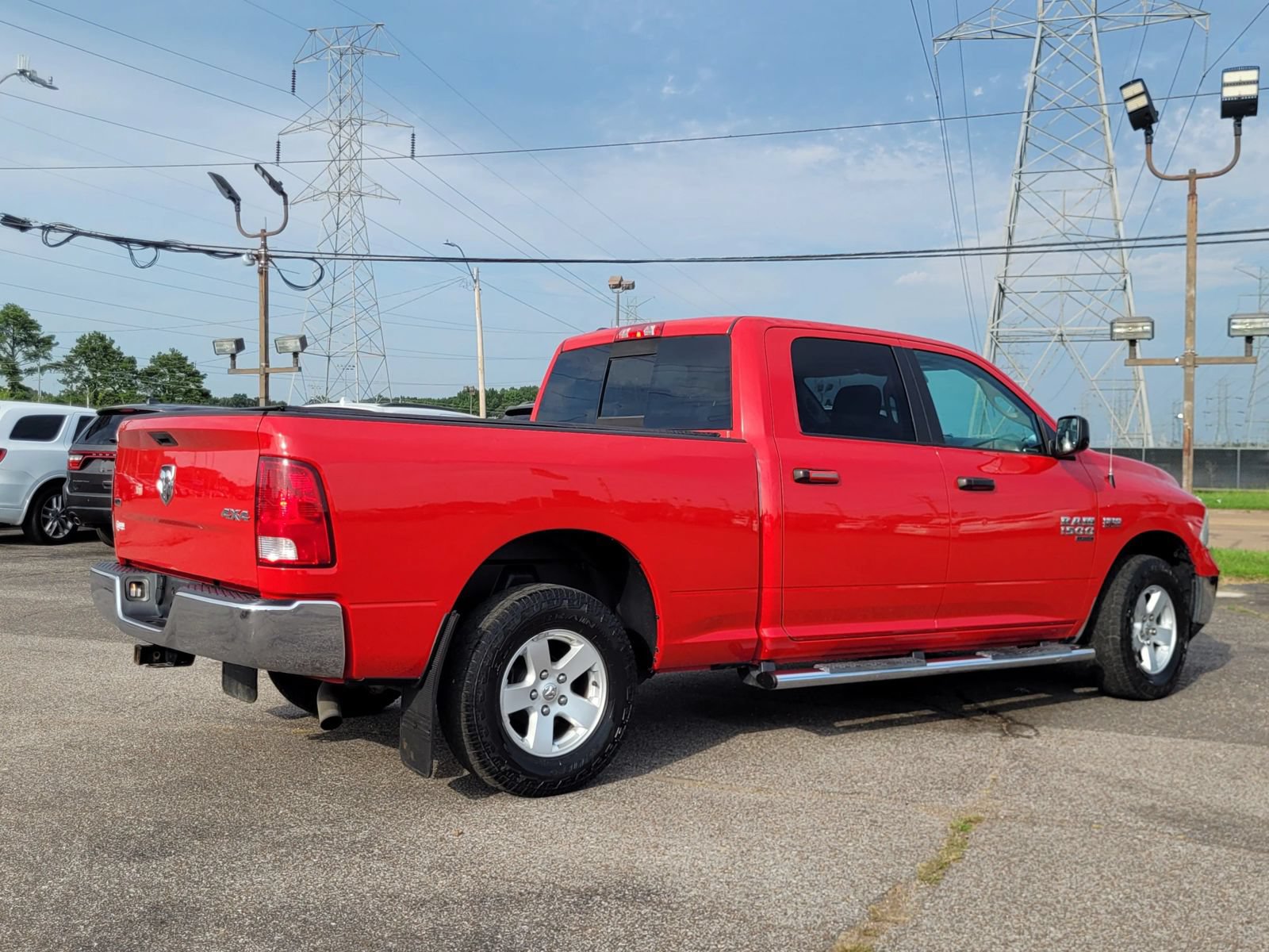 Used 2019 RAM 1500 Classic SLT AWD/4WD image 12