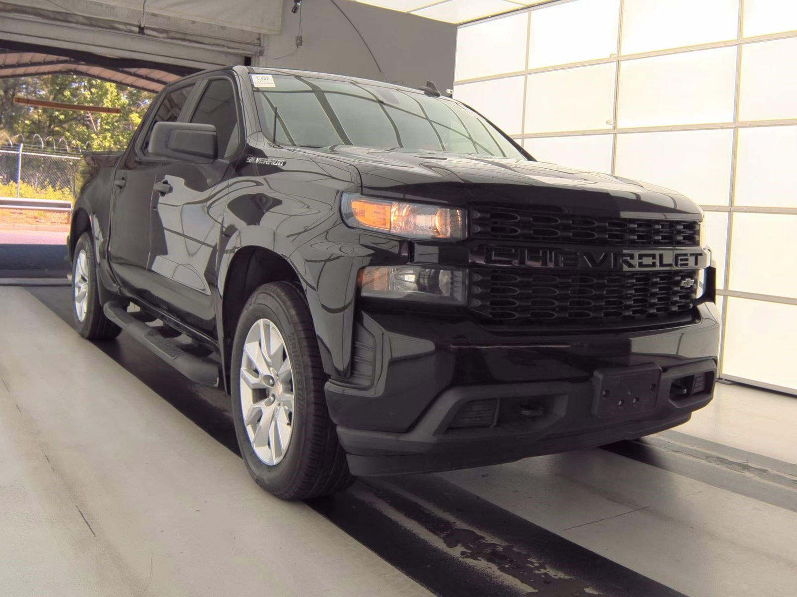 Used 2019 Chevrolet Silverado 1500 Custom w/ Custom Value Package AWD/4WD image 6