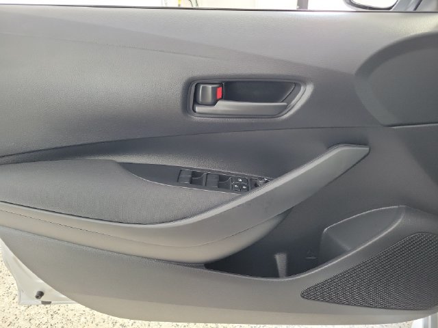 Used 2026 Toyota Corolla LE FWD image 21