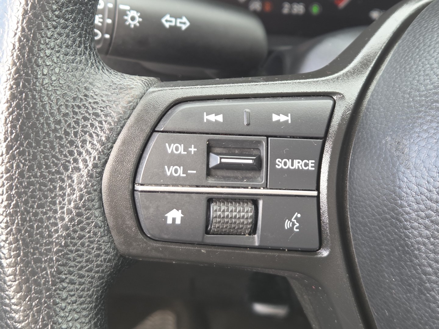 Used 2024 Honda CR-V EX image 30