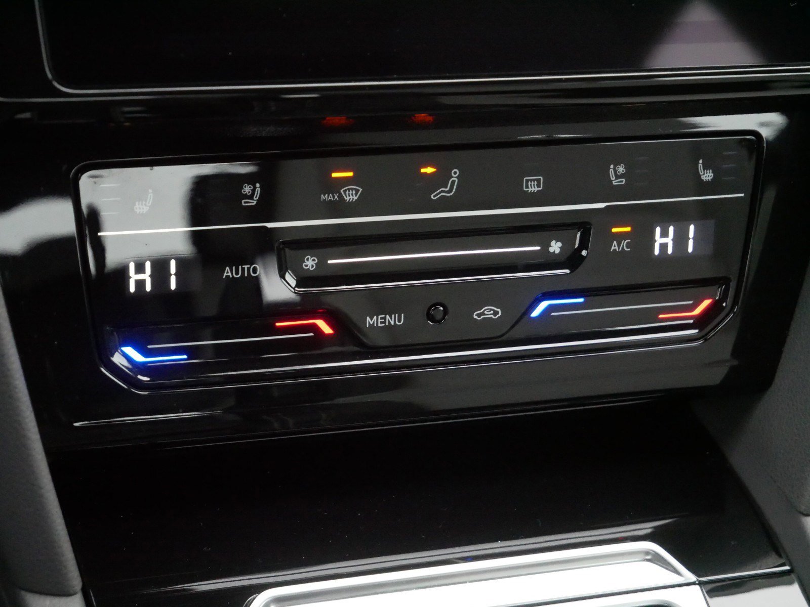 Used 2023 Volkswagen Arteon SEL Premium image 23