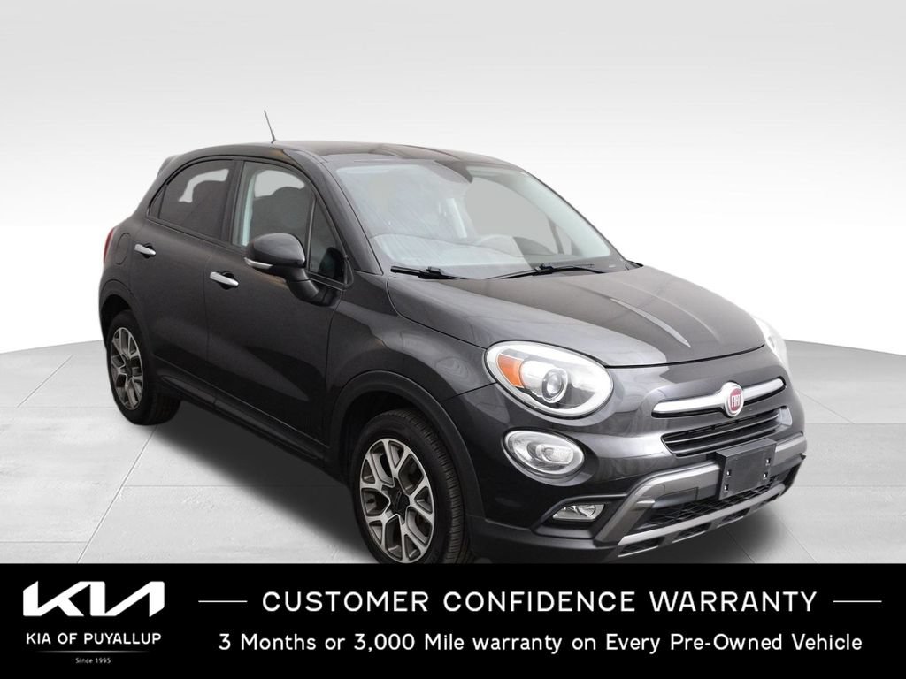 Used 2017 FIAT 500X Trekking w/ Cold Weather Package FWD image 3