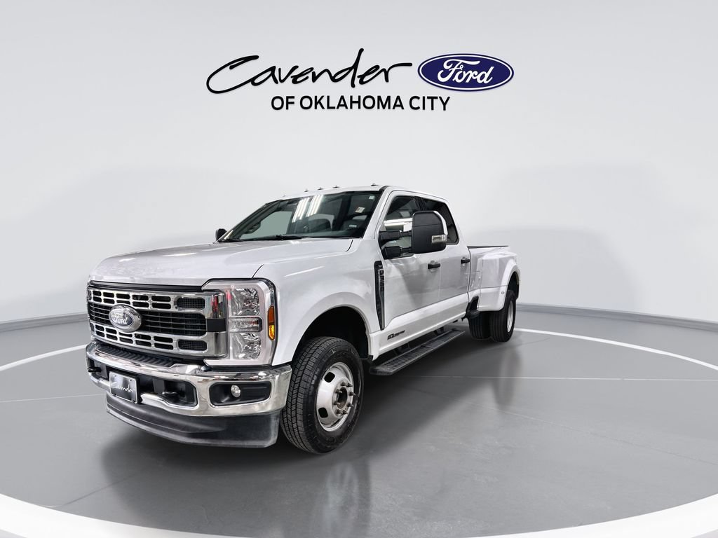 Used 2025 Ford F350 XLT AWD/4WD image 4