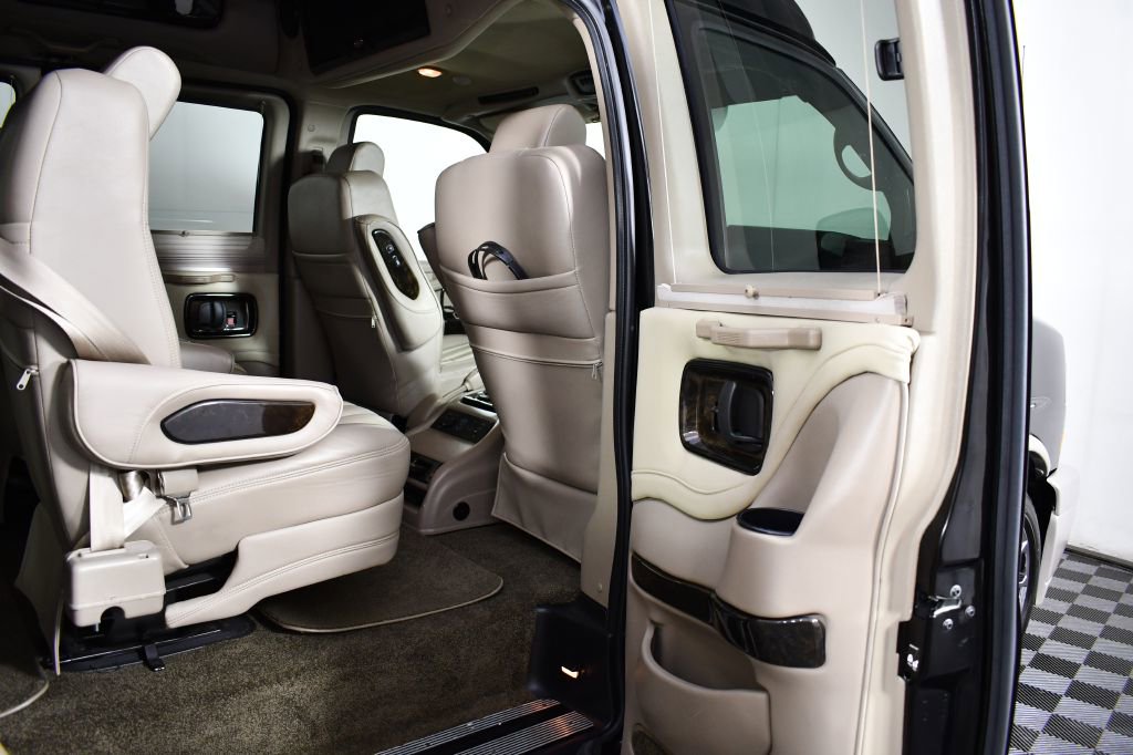 Used 2013 GMC Savana 1500 AWD image 37