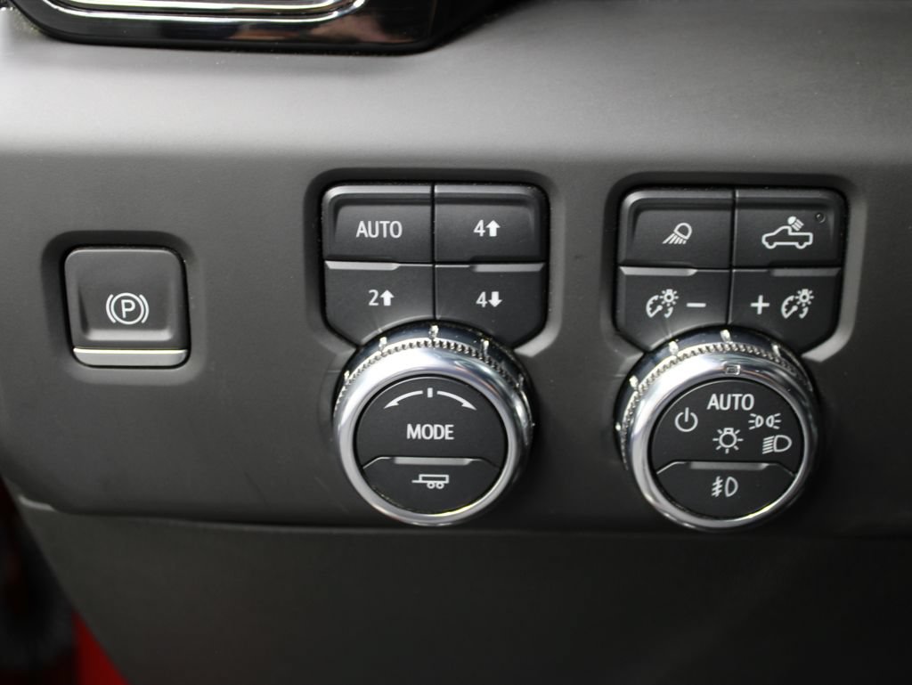 Used 2024 GMC Sierra 2500 AT4 w/ AT4 Preferred Package AWD/4WD image 65