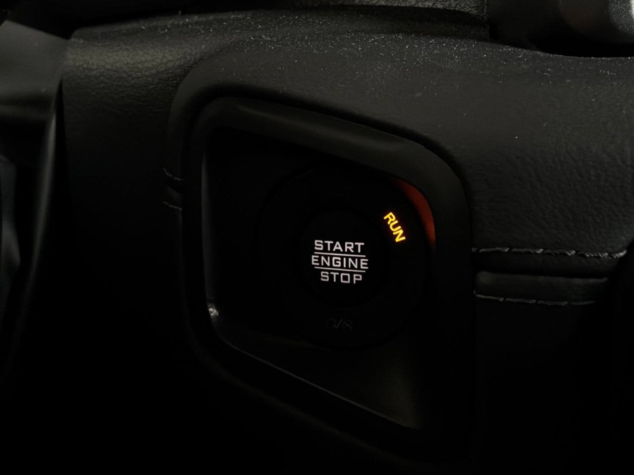 Used 2025 Jeep Wrangler Unlimited Sahara AWD/4WD image 27