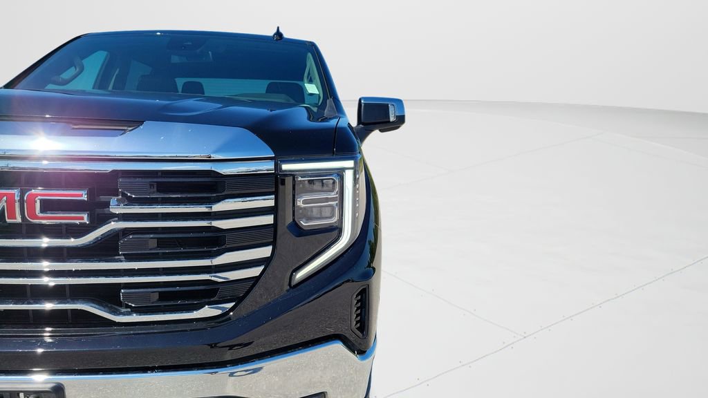 Used 2026 GMC Sierra 1500 SLT image 17