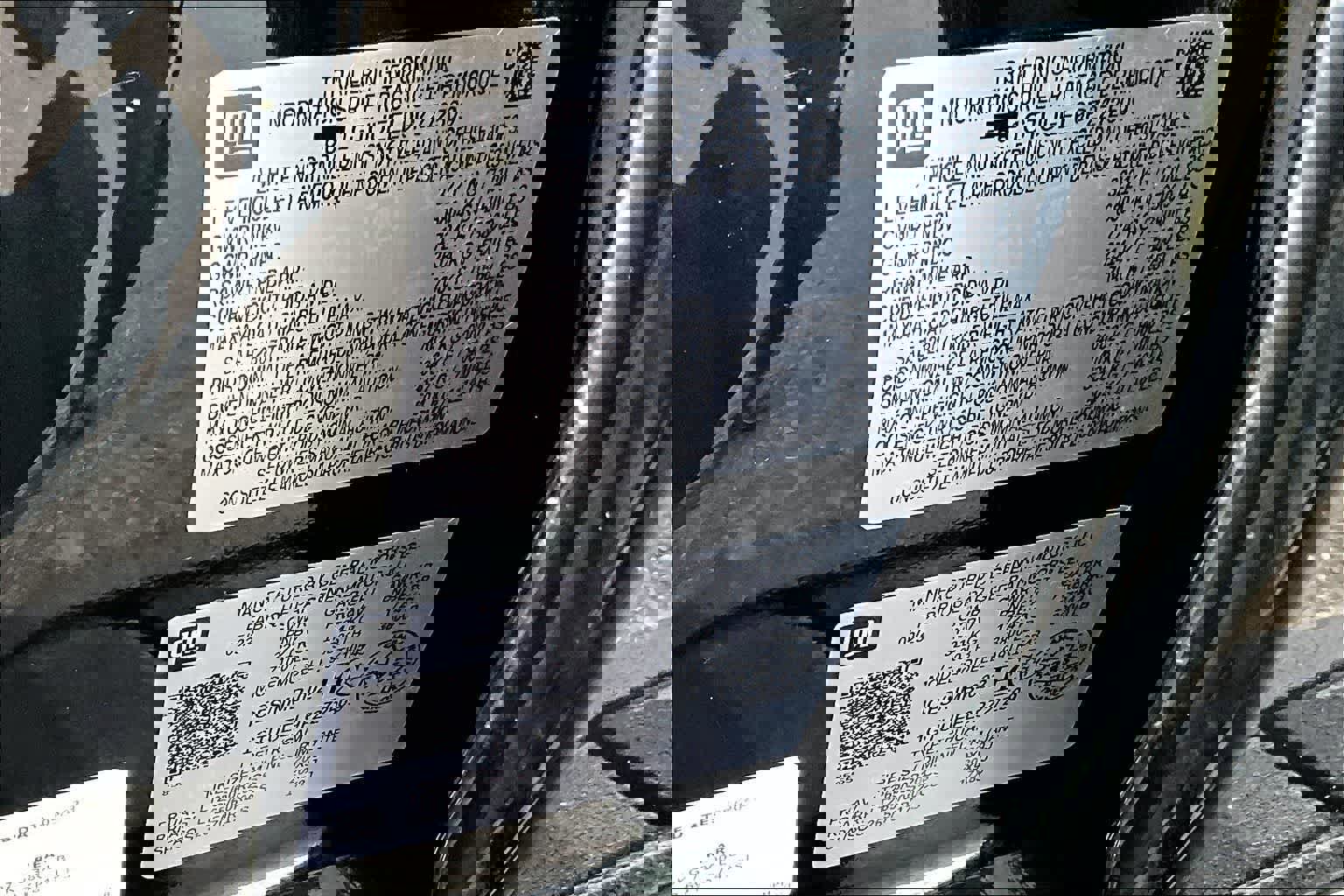 Used 2023 GMC Sierra 1500 AT4 w/ AT4 Preferred Package image 21