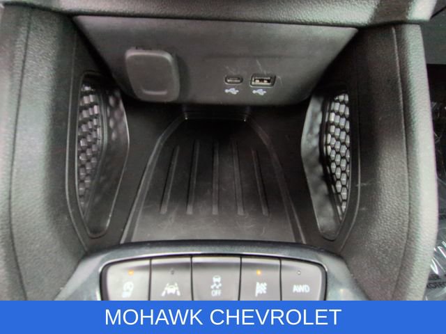 Used 2025 Chevrolet TrailBlazer LT AWD/4WD image 34
