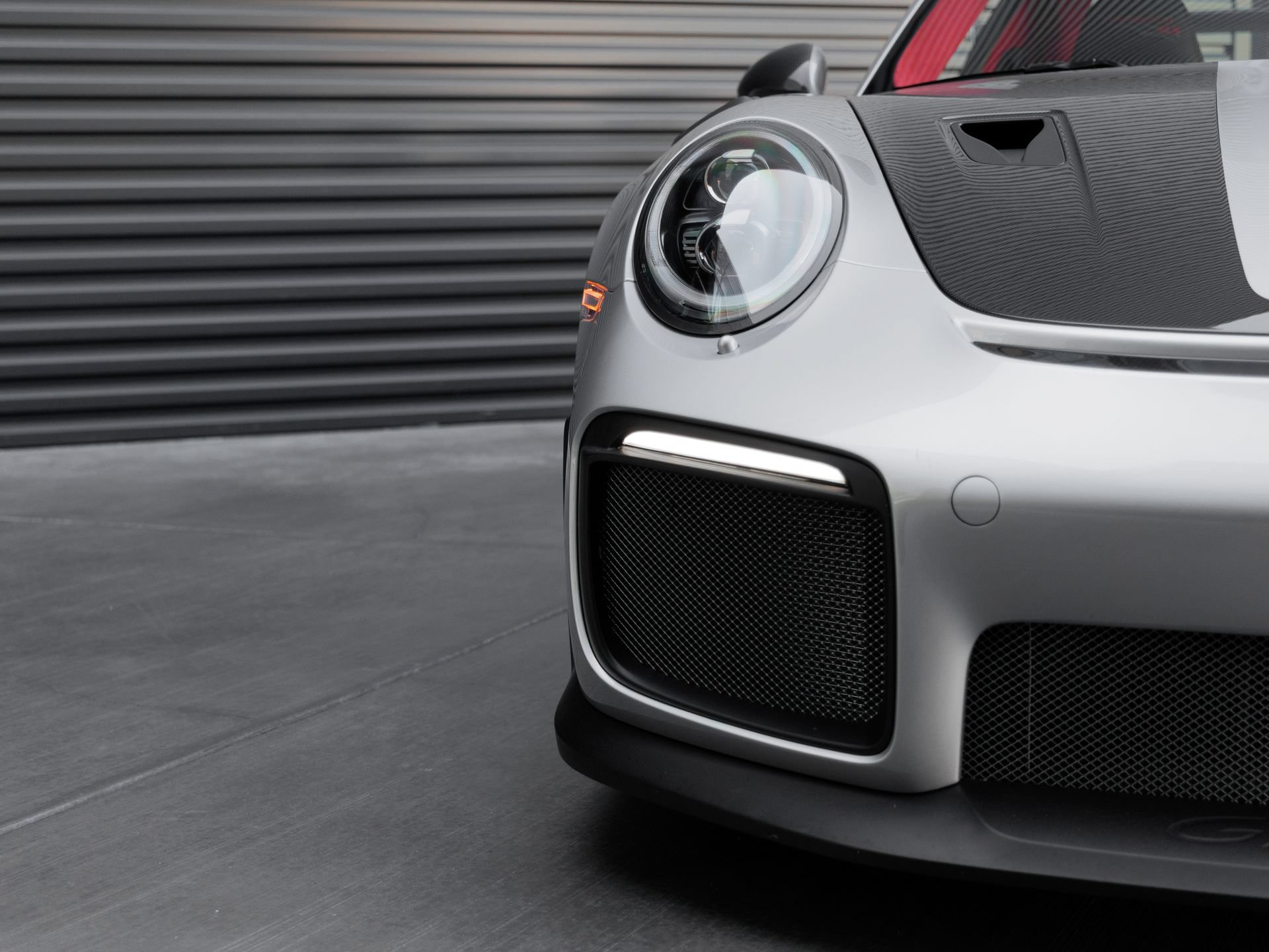 Certified 2018 Porsche 911 GT2 RS RWD image 46