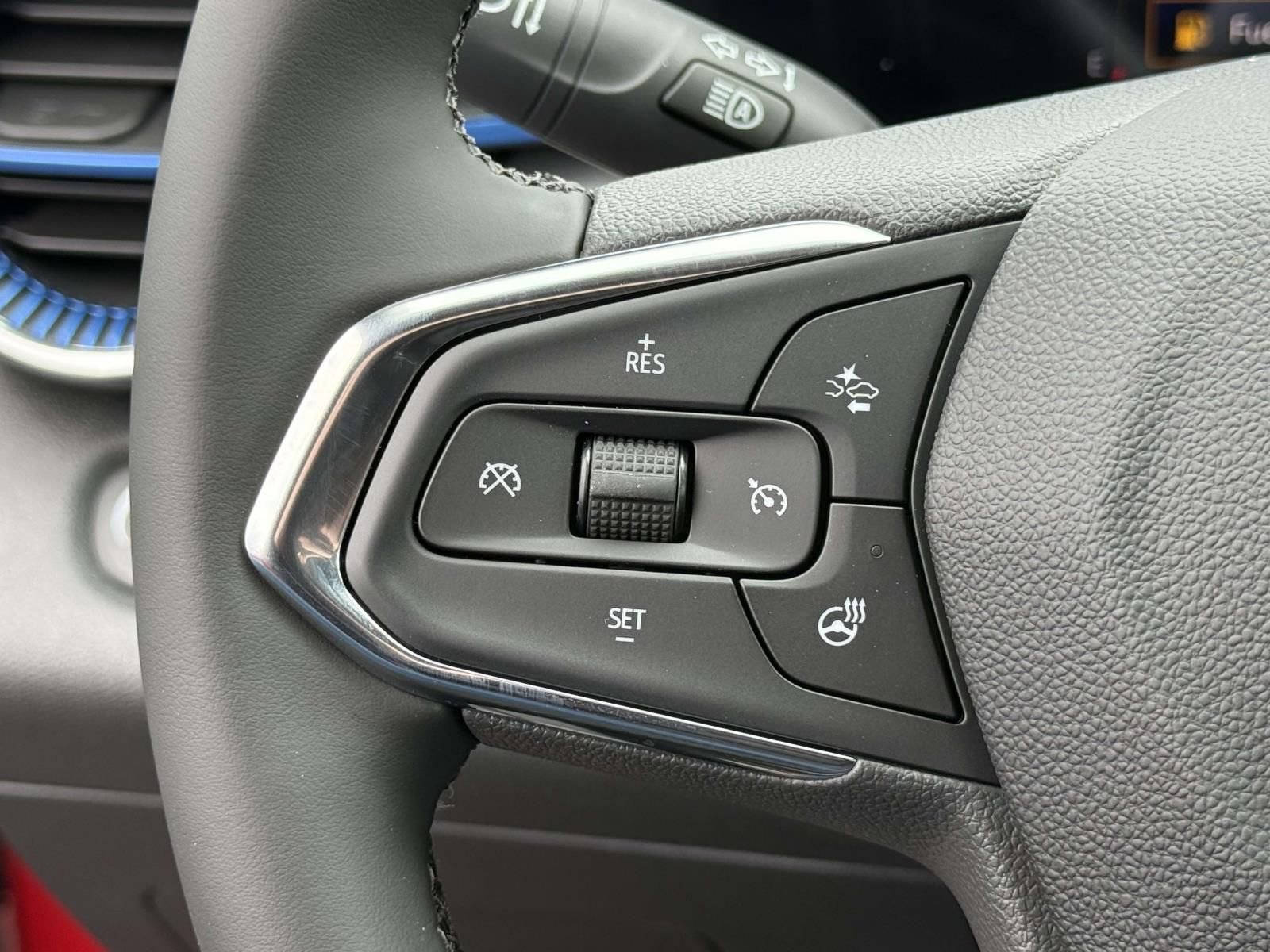 New 2026 Chevrolet Trax LT w/ Driver Confidence Package FWD image 14