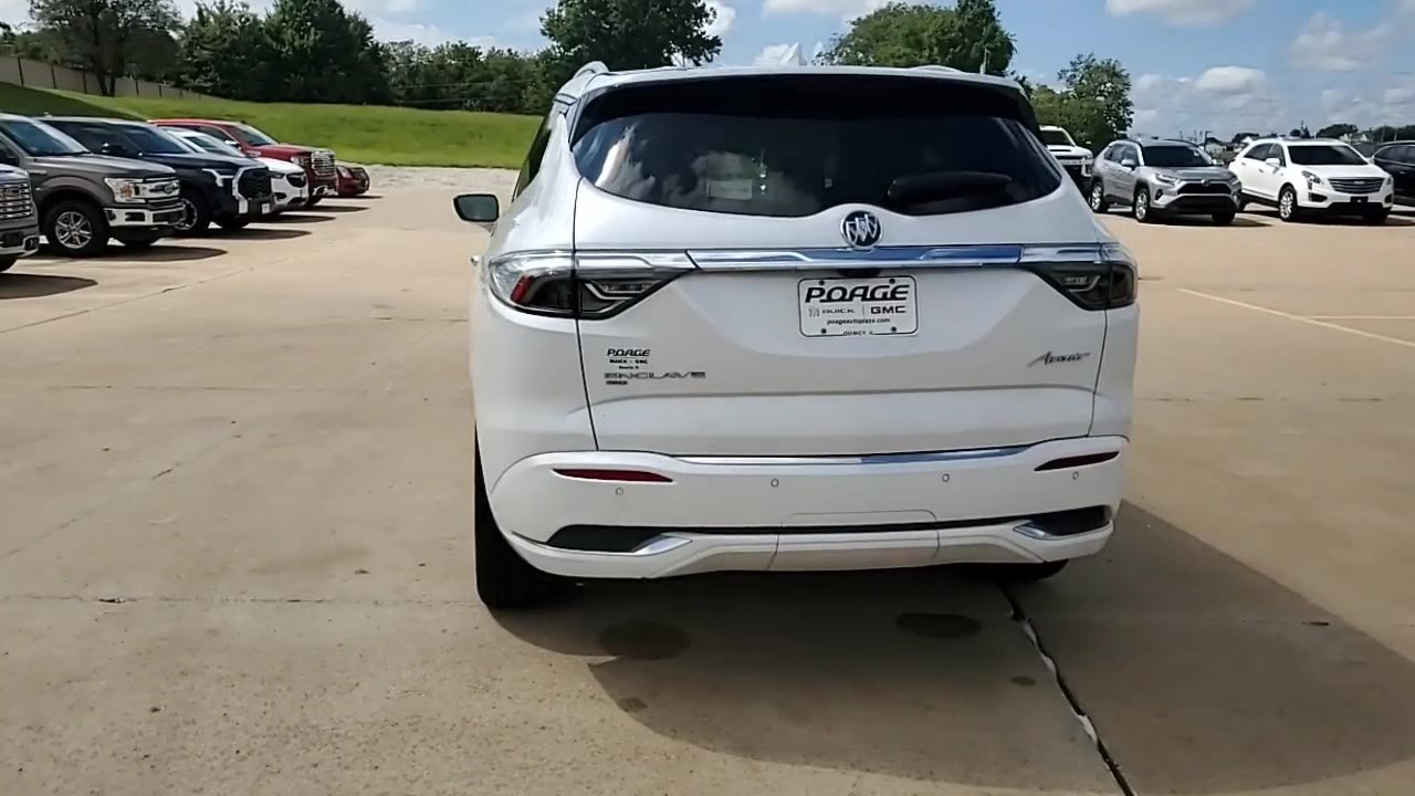 Used 2022 Buick Enclave Avenir AWD/4WD image 7