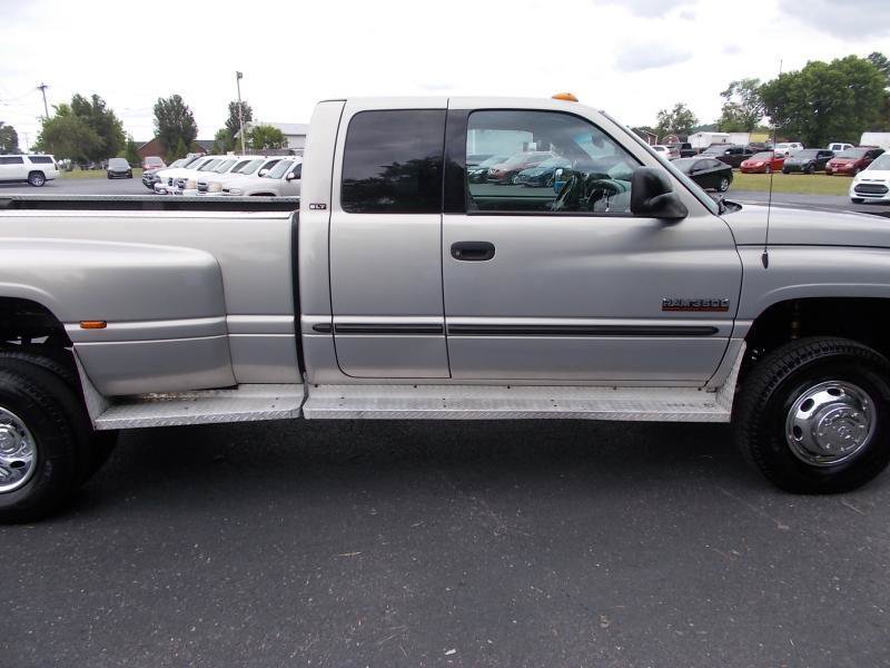 Used 2001 Dodge Ram 3500 Truck 4x4 Quad Cab image 12