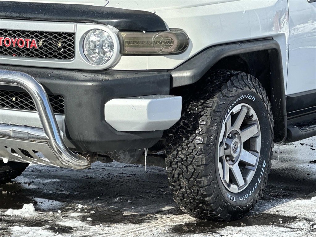 Used 2014 Toyota FJ Cruiser 4WD w/ Upgrade Package image 8