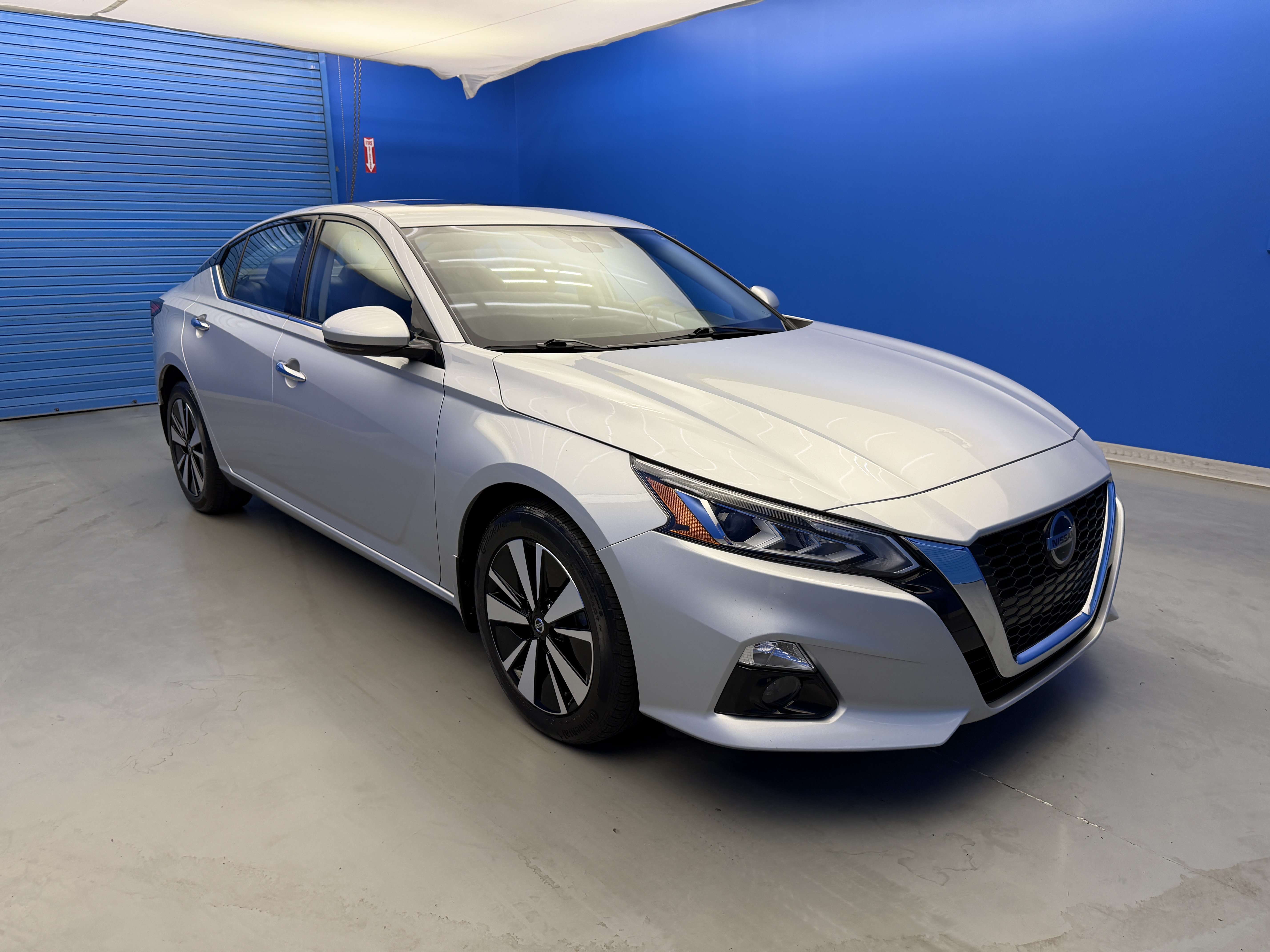 Used 2021 Nissan Altima 2.5 SL AWD/4WD image 2