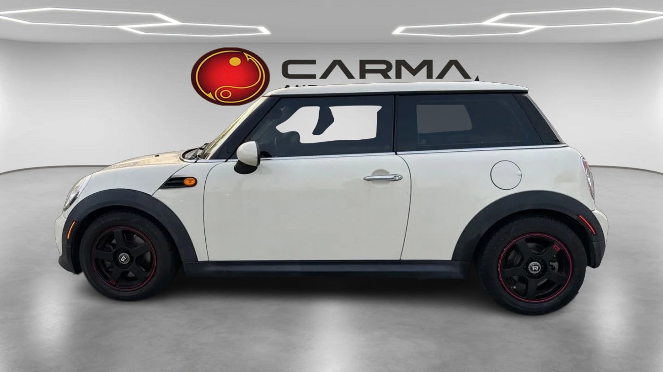 Used 2013 MINI Cooper Hardtop image 2