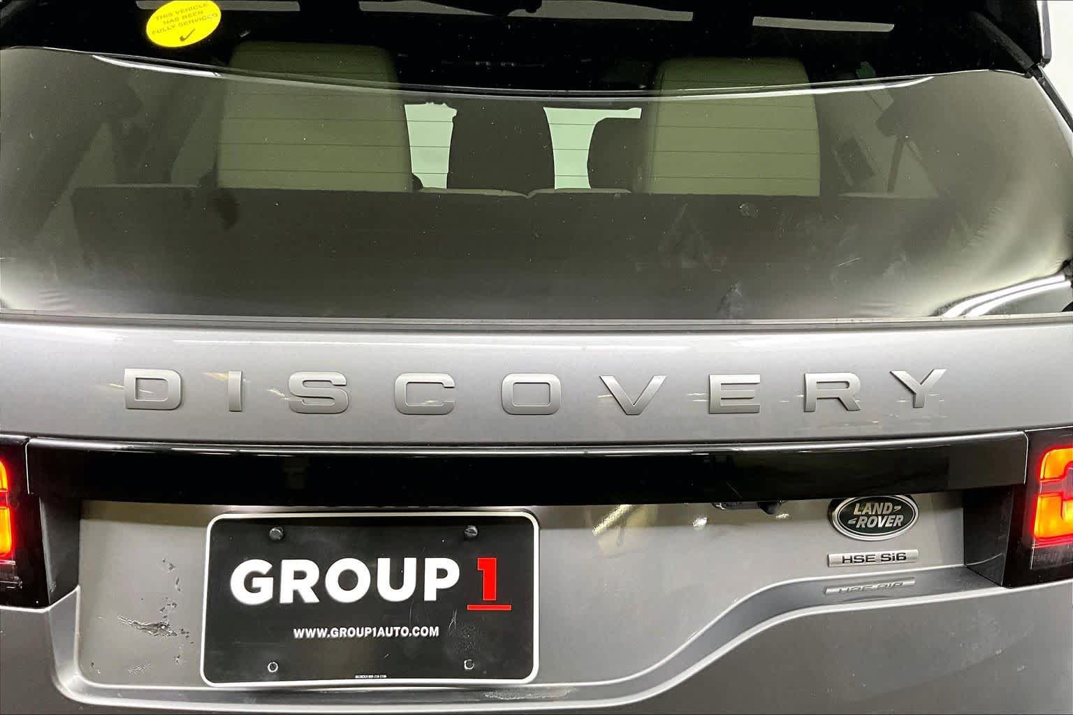 Used 2020 Land Rover Discovery HSE image 10