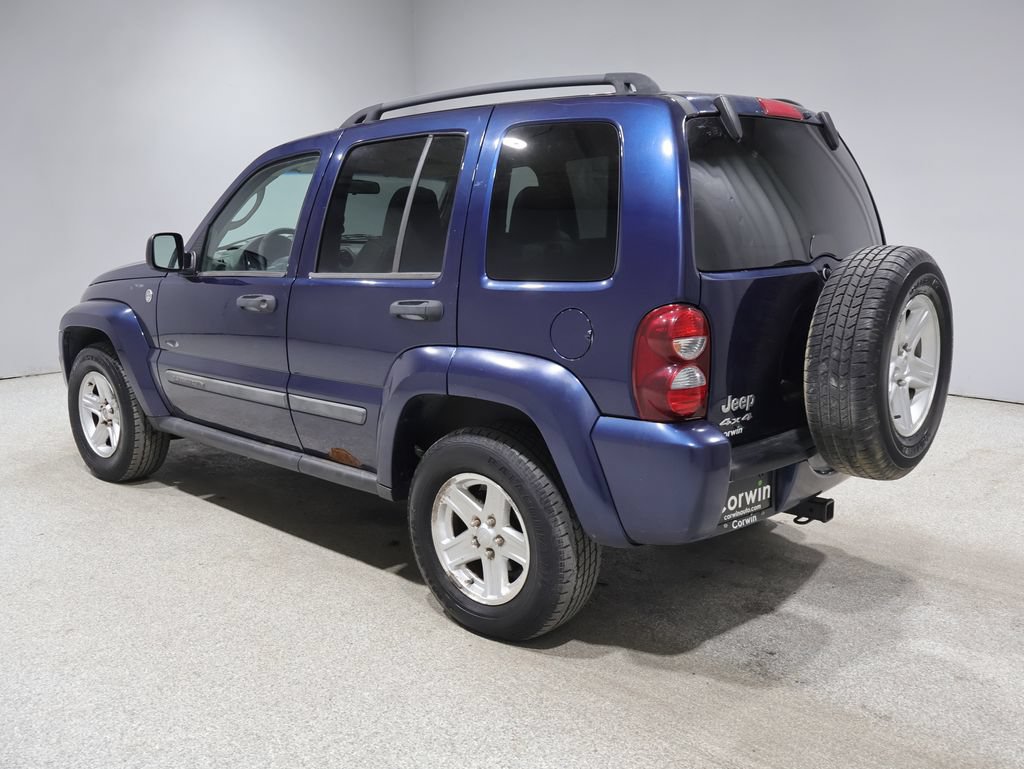 Used 2007 Jeep Liberty Sport AWD/4WD image 4