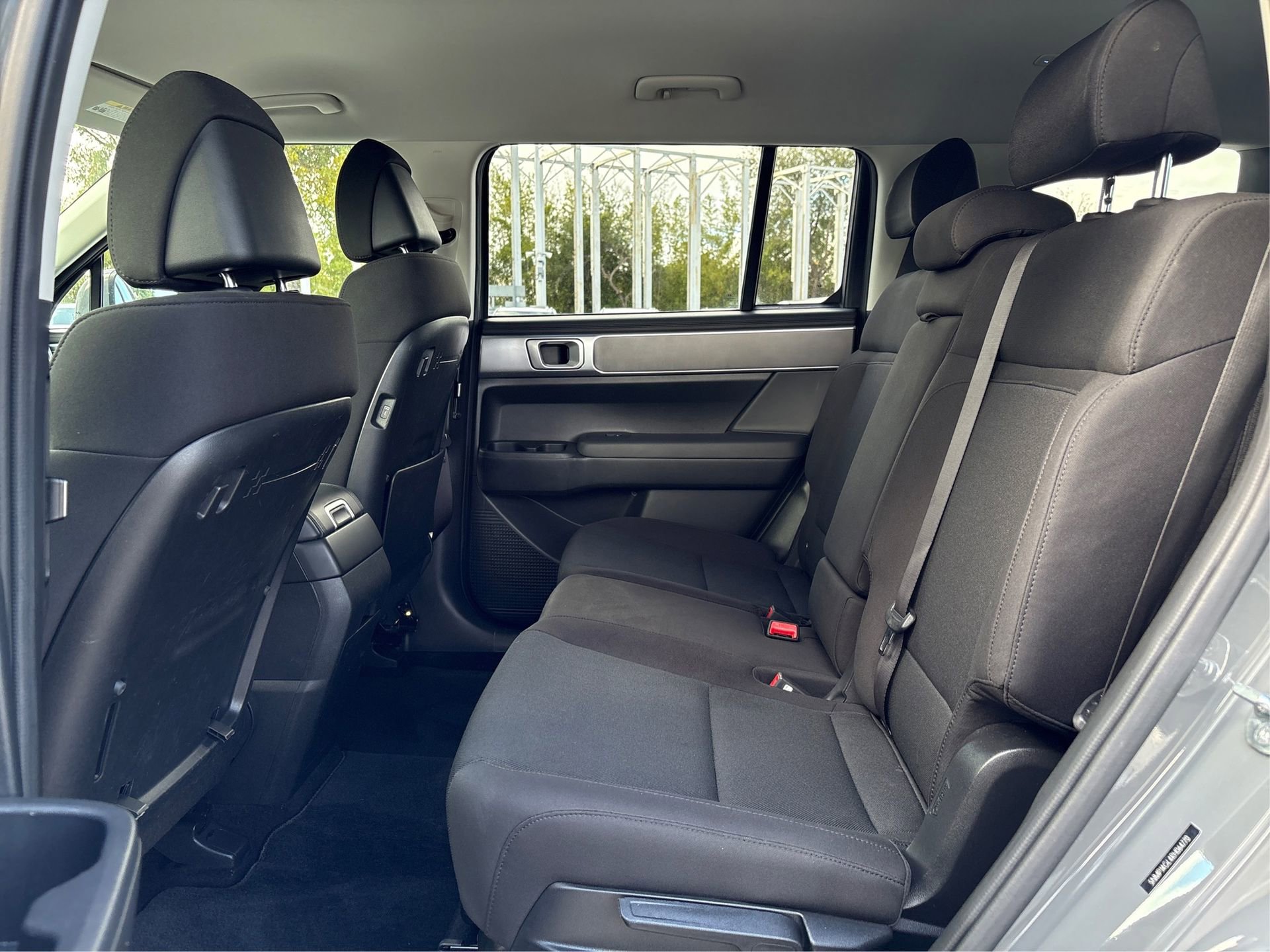 Used 2024 Hyundai Santa Fe SE image 10